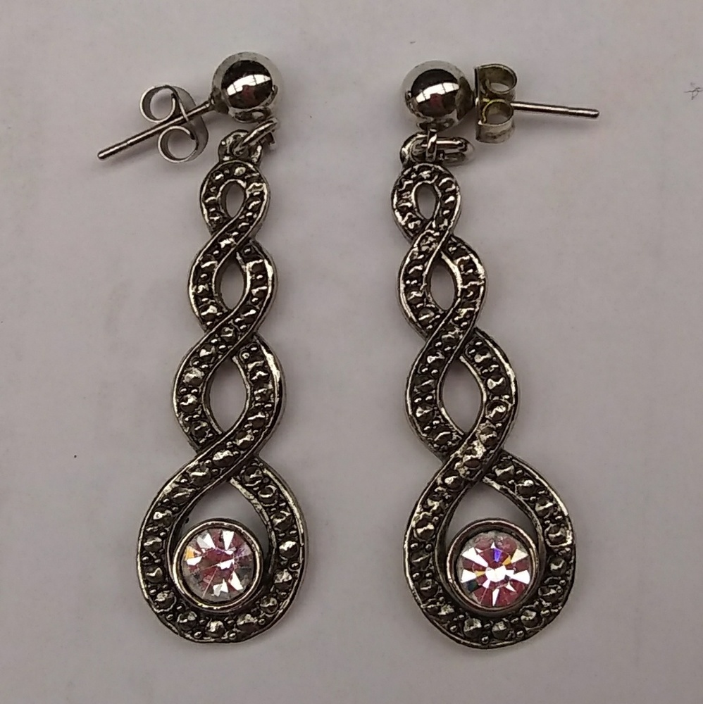 Vintage Style Twist Drop Earrings